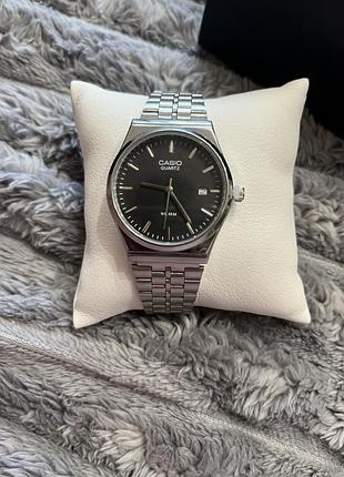 Чоловічий наручний годинник casio