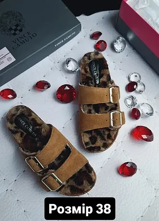 Vince camuto оригінал замшеві сандалії на застібках