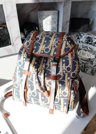 Жіночий рюкзак преміум cd hit the road backpack with flap
premium