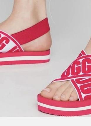 Фірмові сандалі ugg