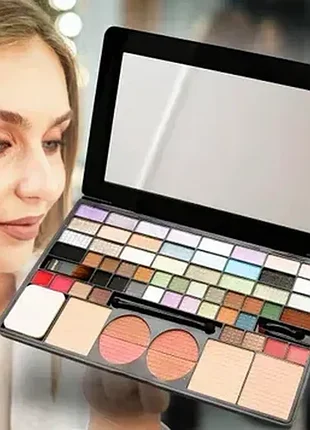 Палитра для создания макияжа 61-color makeup plate wt120z