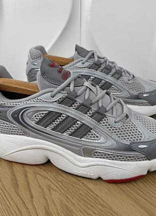 Оригінальні кросівки adidas ozmillen