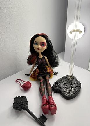 Lizzie hearts basic ever after high 2