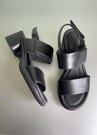 Босоніжки ecco sculpted sandal lx 35 35 р