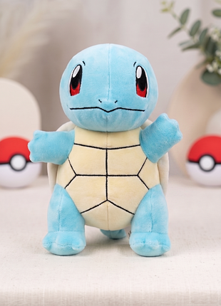 Мягкая игрушка представляет собой персонажа сквиртл pokemon nintendo 2024
