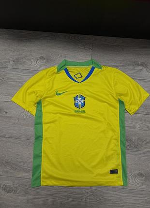 Футбольна футболка nike brasil збірної бразилії оригінал розмір s