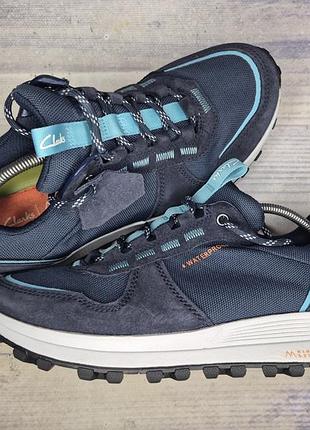 Кроссовки clarks