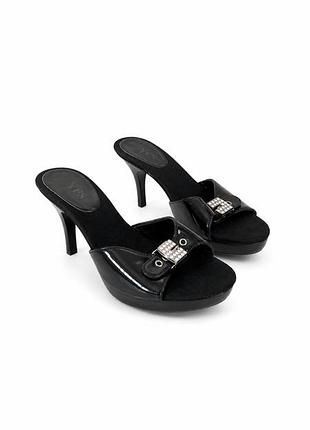 Жіночі чорні лакові мюлі guess на підборах зі стразами 38–39 розмір