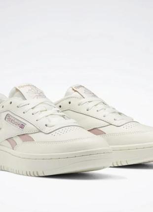Женские кроссовки reebok