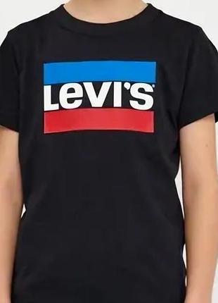 Женская футболка levi's
