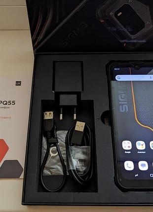 Захищений смартфон sigma mobile x-treme pq55 з потужним акумулятором 15 000 ма·ч.