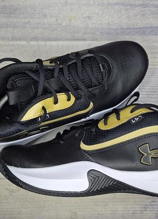 Кроссовки under armour lockdown 7