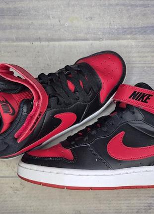 Кроссовки nike