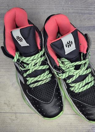 Кроссовки adidas harden stepback 3