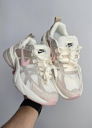 Кроссовки nike v2k run • cream / beige / pink
