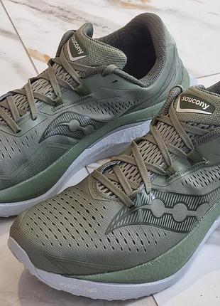 Оригінал 100% чоловічі кросівки saucony endorphin speed 4   eur 47