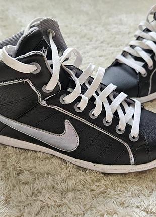 Кросівки nike wmns court tradition lt mid