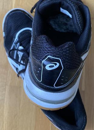 Кросівки asics. 5
