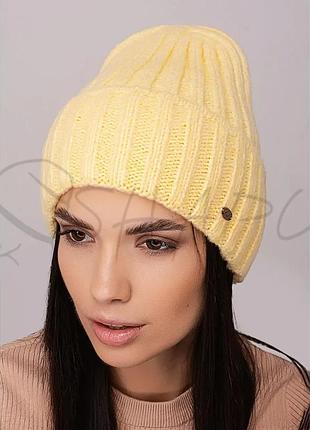 Шапка женская без подкладки из шерсти мерино с отворотом leks купава желтый