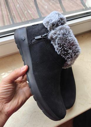 Зимові черевики skechers