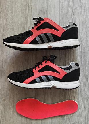 Кроссовки adidas размер 40, состояние идеальное