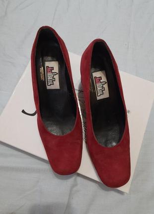 Замшевые брендовые туфли с квадратным мысом носком от 5tn avenue3 фото