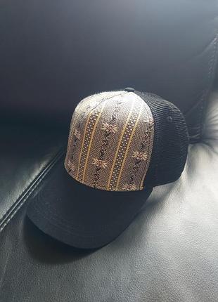 Бейсболка honey fashion accessories