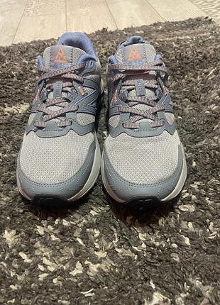 Кросівки new balance 410v7 у сіро-блакитному кольорі  розмір 38