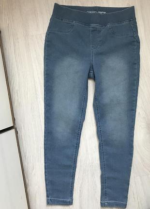 Джинси jeggings