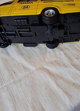 Машинка автобус 4