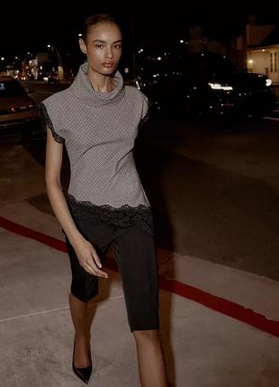 Блуза асиметрична  з мереживом zara