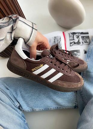 Стильні жіночі кросівки adidas spezial shadow brown