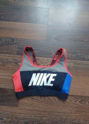 Nike женский топ