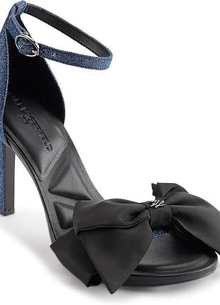 Босоножки karl lagerfeld paris kenz bow navy. оригинал из сша. новые