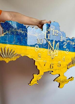 Часы настенные из эпоксидной смолы "карта украины" 90х57 см