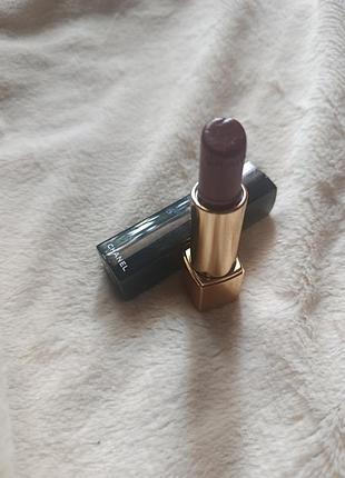 Chanel rouge allure у відтінку 148