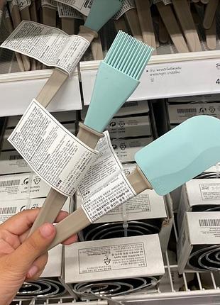 Наборы кухонных силиконовых принадлежностей . кисточка + лопатка . bakglad ikea . икеа . в наличии .