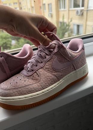 Дуже круті кросівки nike,в гарному стані
