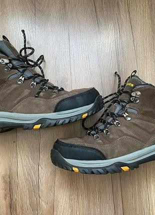 Чоловічі шкіряні демісезонні черевики skechers 64869 khk | мембрана | розмір 41