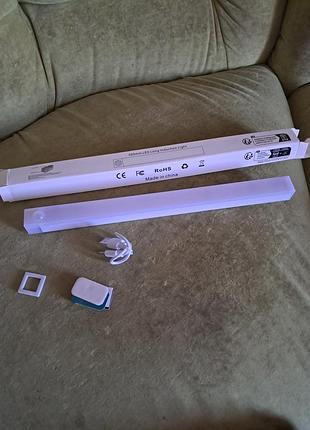 Led лампа з датчиком руху