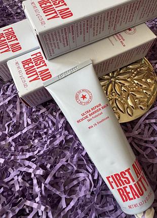 Відновлюючий крем для пошкодженої шкіри обличчя first aid beauty ultra repair rescue barrier balm with dimethicone 63.7 g