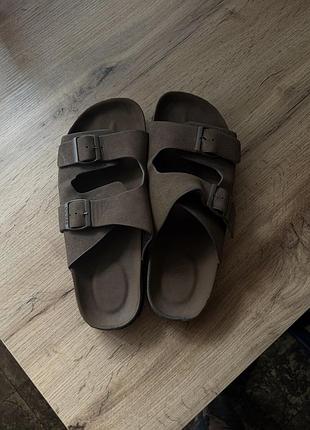 Шльопанці тапки guess brown