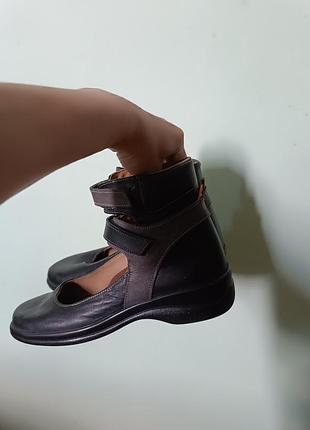 Ортопедические кожаные туфли