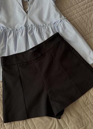 Классические шорты zara trafaluc из плотного материала.