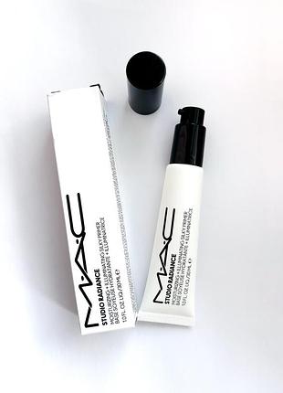 База праймер studio radiance moisturizing + illuminating silky primer.
