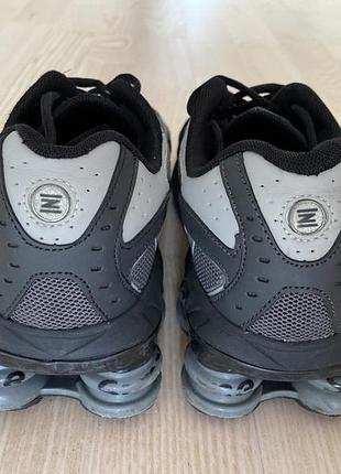 Кросівки nike supreme 3