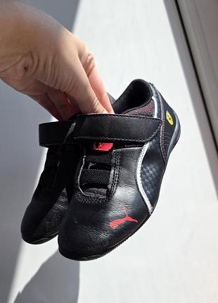 Черные детские кроссовки puma ferrari drift
