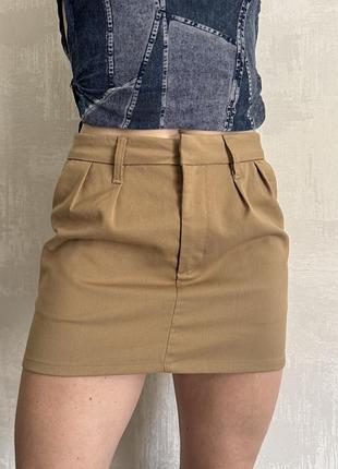Спідниця h&m divided, розмір xs, підходить також на s. на блискавці, з функціональними бічними кишенями. матеріал тягнеться