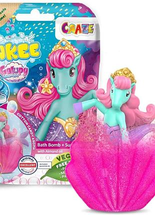 Бомбочка для ванны craze inkee glittery mermaid bath bomb + surprise с ароматом сладкой ваты, сюрпризом и миндальным маслом.