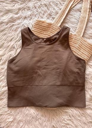 Спортивнийтоп у рубчик h&m коричневий шоколадний 🍫